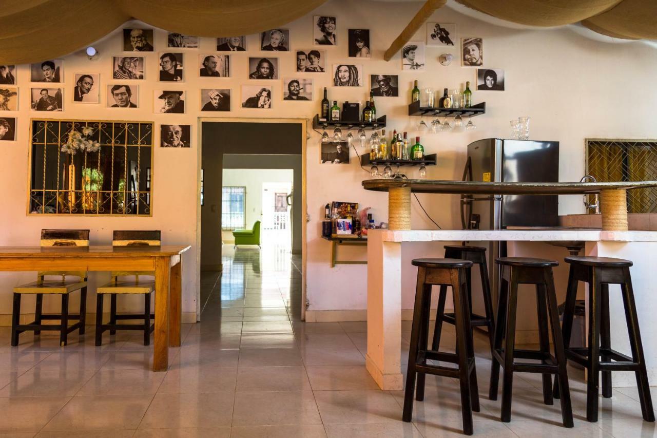 Hostal Cultural El Telar San Jacinto ภายนอก รูปภาพ